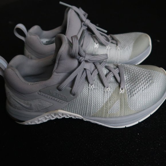 Nike Gray Athletic Shoes - Picture 5 of 14